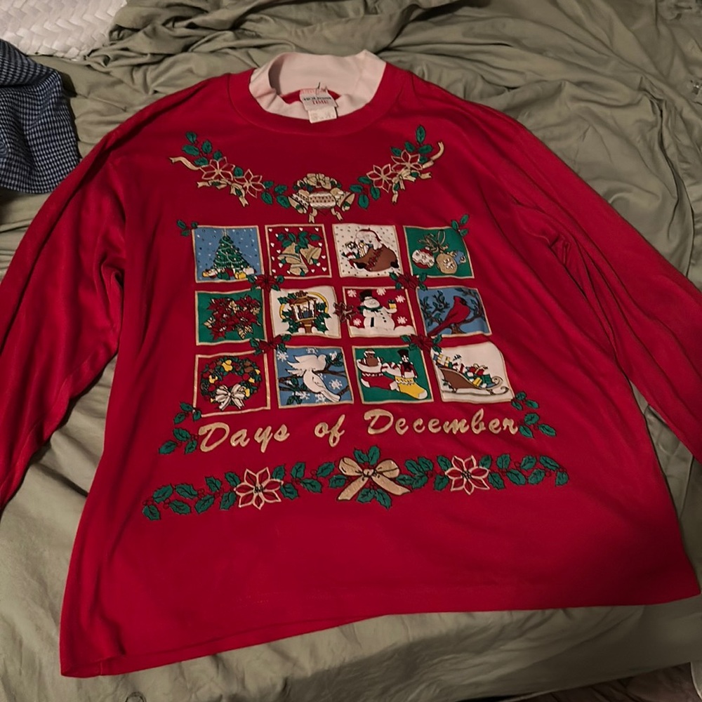 Women’s L vintage Christmas shirt